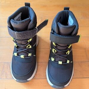 Cat & Jack Snow boots